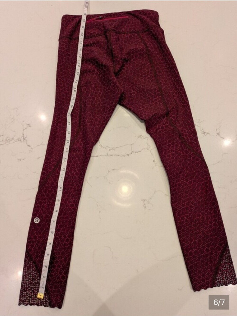 Lululemon Leggings in Star Pixel Rasberry Bordeaux, workout athleisure - Picture 2 of 7